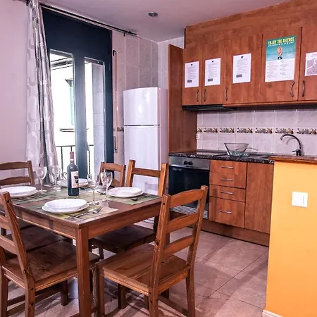 Yaco アパート リョレート・デ・マル